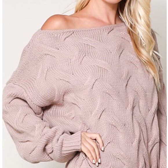LAST ONE! Oversized cable knit sweater - Picture 2 of 7